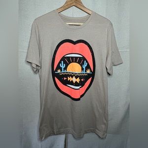 Women’s Western Graphic Tee